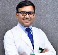 الدكتور فينيت سيغال: مركز شارب سايت ،دلهي، الهند Dr. Vineet Sehgal